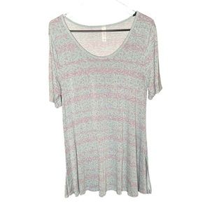 Lularoe pale green and gray print half sleeve shift tunic shirt size medium